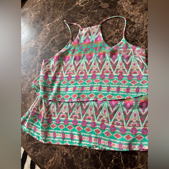 Women's Multicolor Patterned Top - Picture 7 of 11